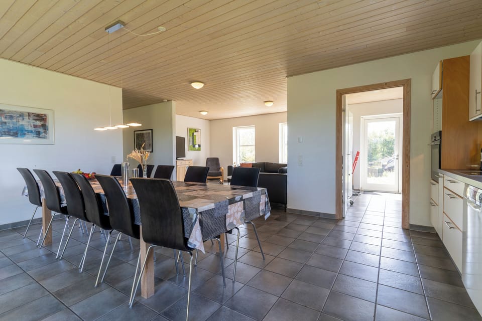 Cottage, 6 Bedrooms, Mobility Accessible, Pets Allowed | Dining