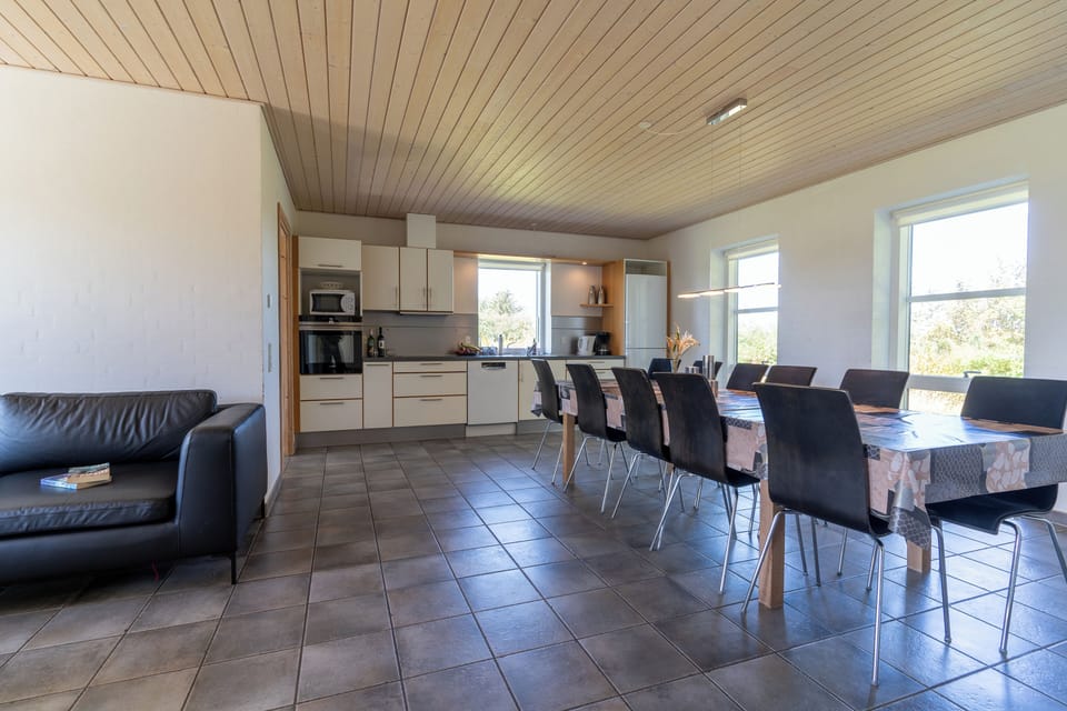 Cottage, 6 Bedrooms, Mobility Accessible, Pets Allowed | Interior