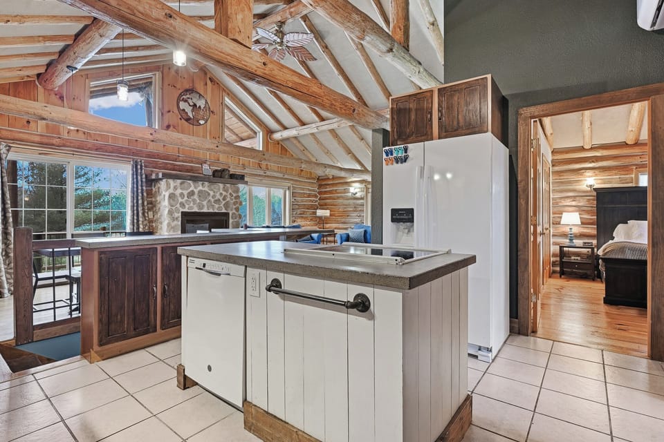 Fully equipped kitchen with cozy cabin feel