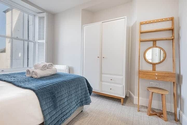 Double Bedroom 