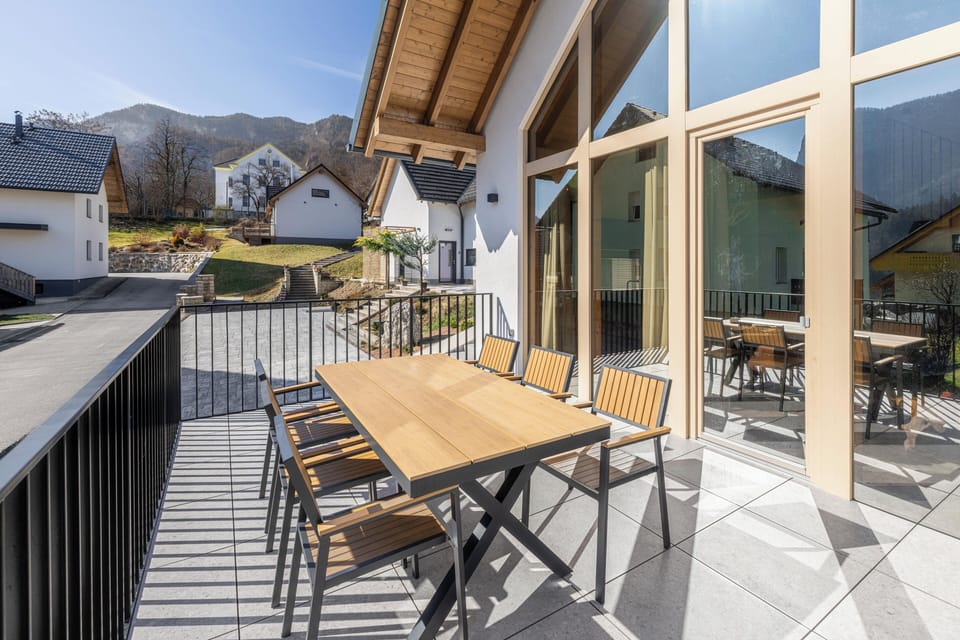 Terrace Chalet Bela 1/2