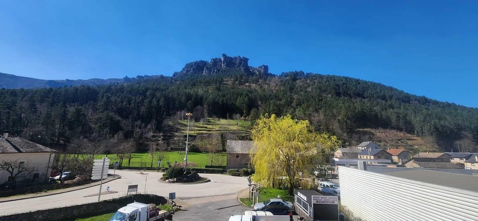 Classic Double Room, Mountain View | Miscellaneous