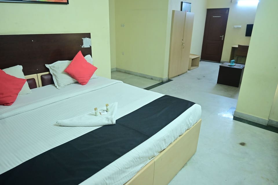 Family Triple Room | Iron/ironing board, free WiFi
