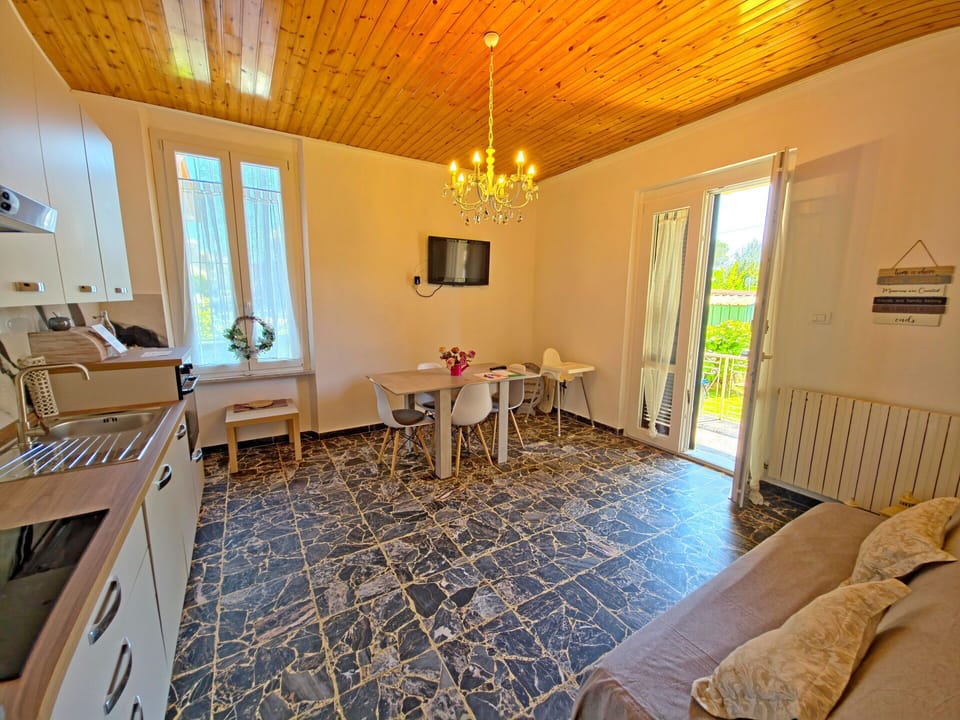Kitchen, Living Room