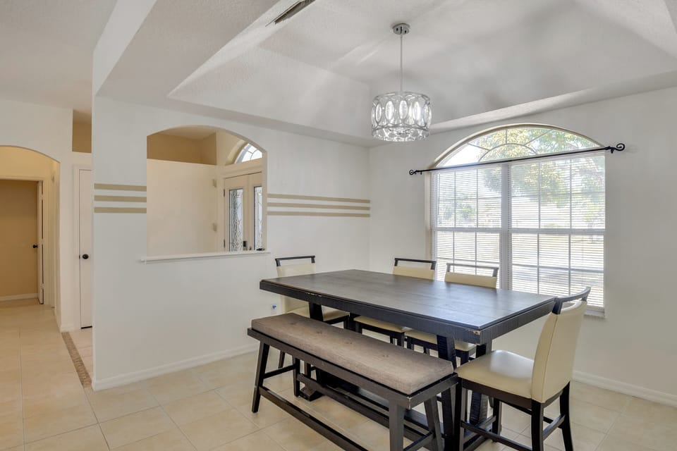 House (3 Bedrooms) | Interior