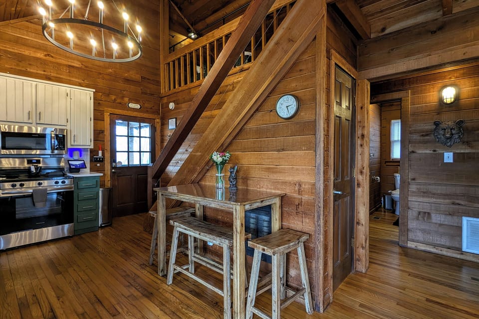 House (2 Bedrooms) | Interior