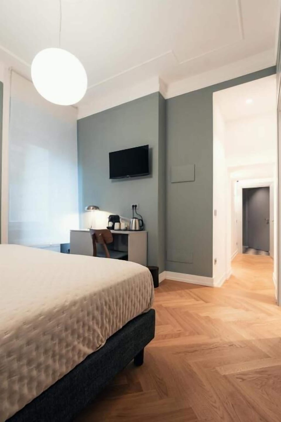 Comfort Double or Twin Room, Courtyard View | In-room safe, iron/ironing board, free WiFi