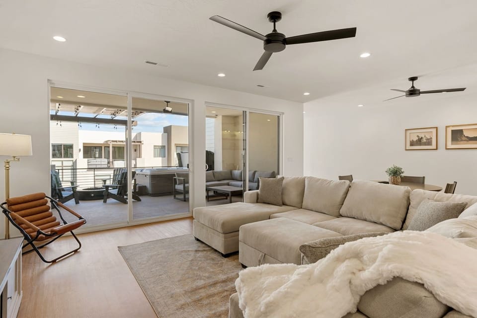 House, Multiple Bedrooms | Living area | Smart TV