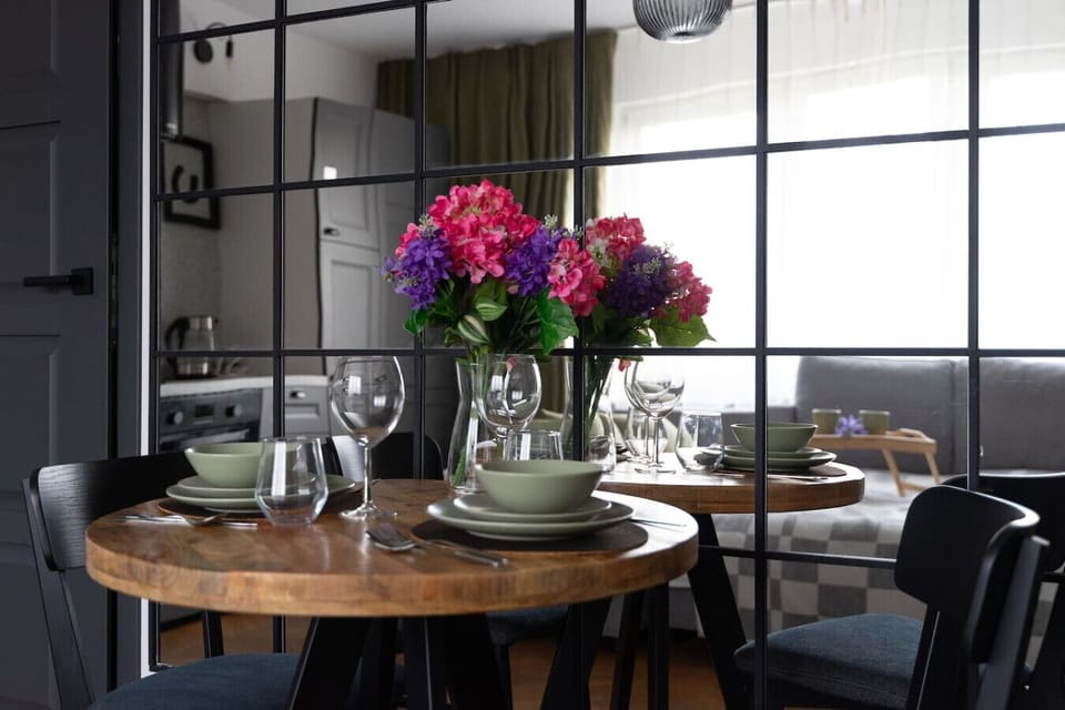 Cozy and Well Located Studio in Warsaw, Perfect for Couples | Book Now with RENTUJEMY