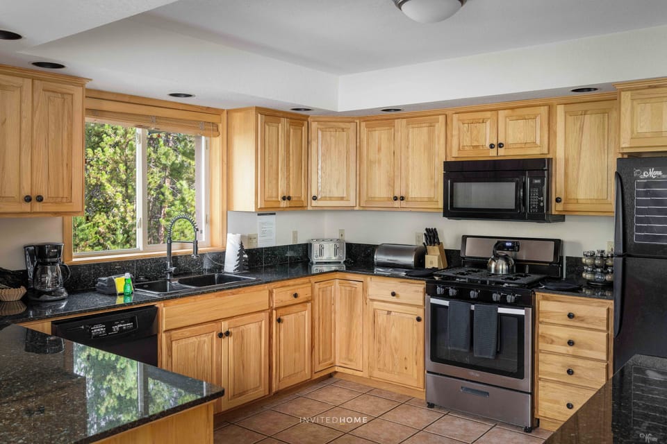 Kitchen - Summer
