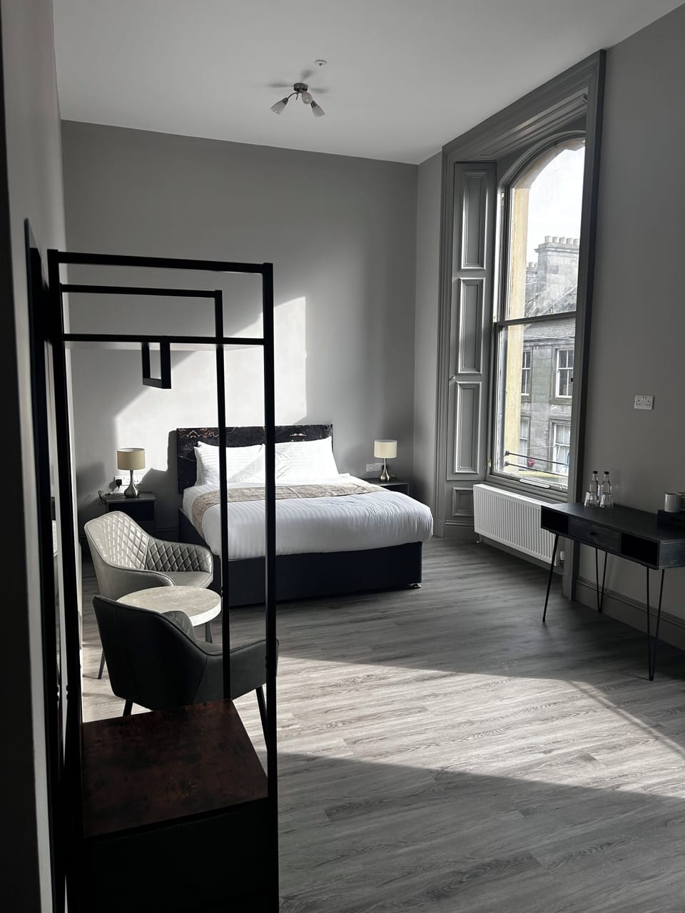 Family Room | Iron/ironing board, free WiFi