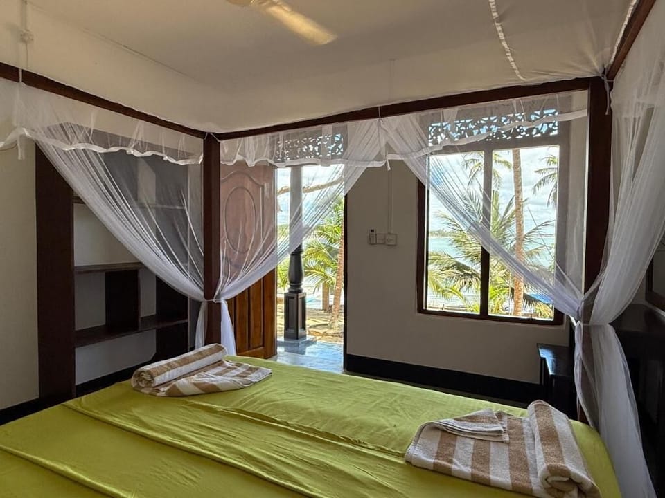 Double Room, Balcony, Beach View