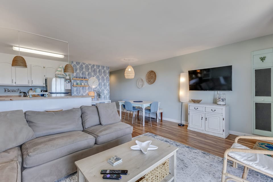 Living Area - Living Area