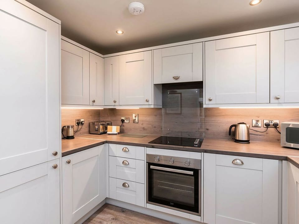 Strathyre White Willow Premium