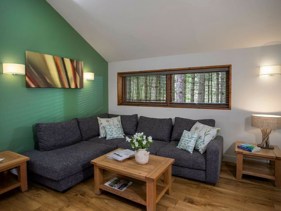 Strathyre Golden Oak