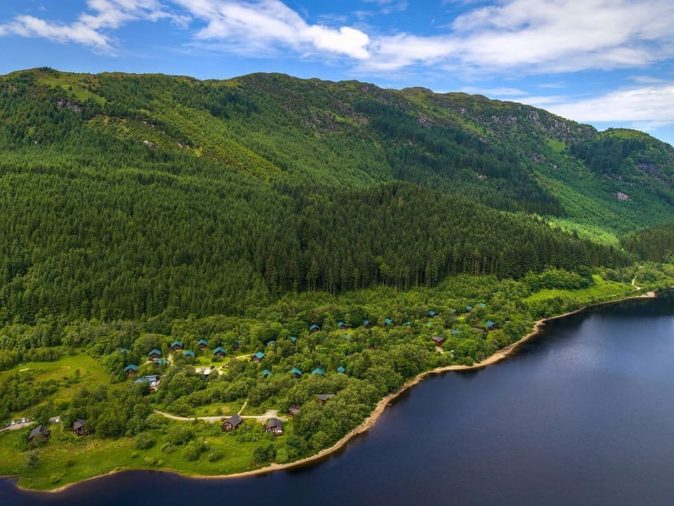 Strathyre Golden Oak Hideaway Lochside