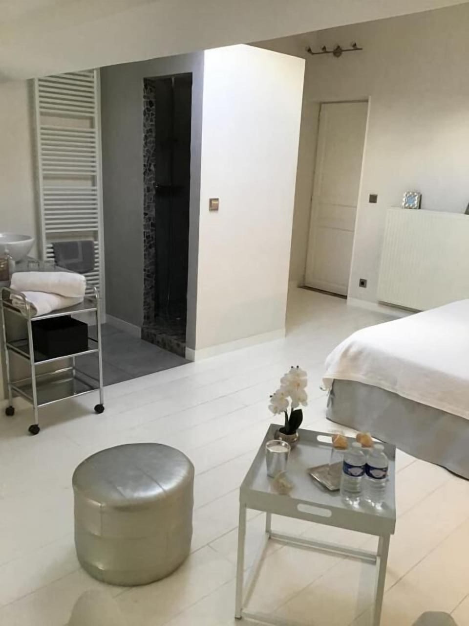 Standard Double Room | Free WiFi