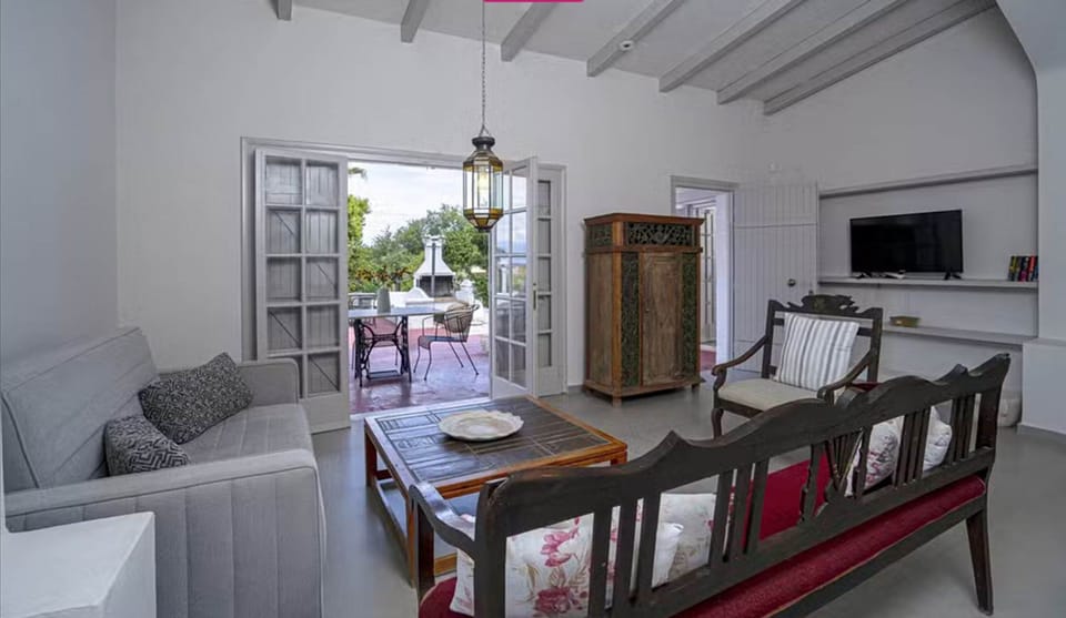 House, Smoking | 3 bedrooms, soundproofing