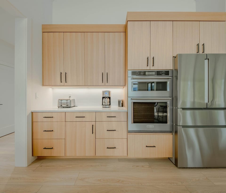 The perfect blend of culinary comfort and natural beauty.