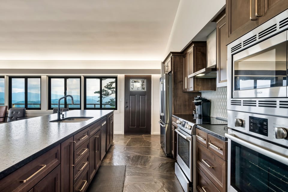 Studio (5 Bedrooms) | Property amenity