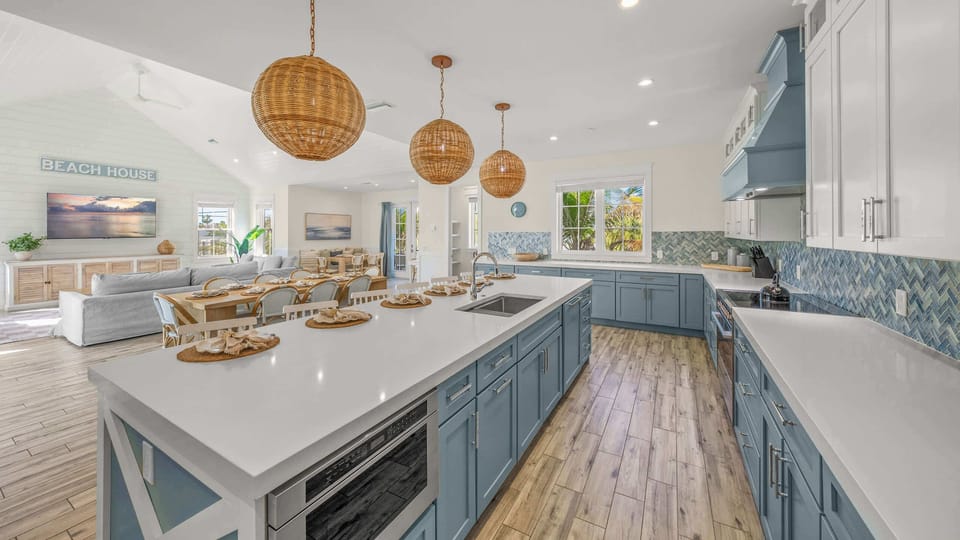 Chef's Kitchen - Open Living Room Concept