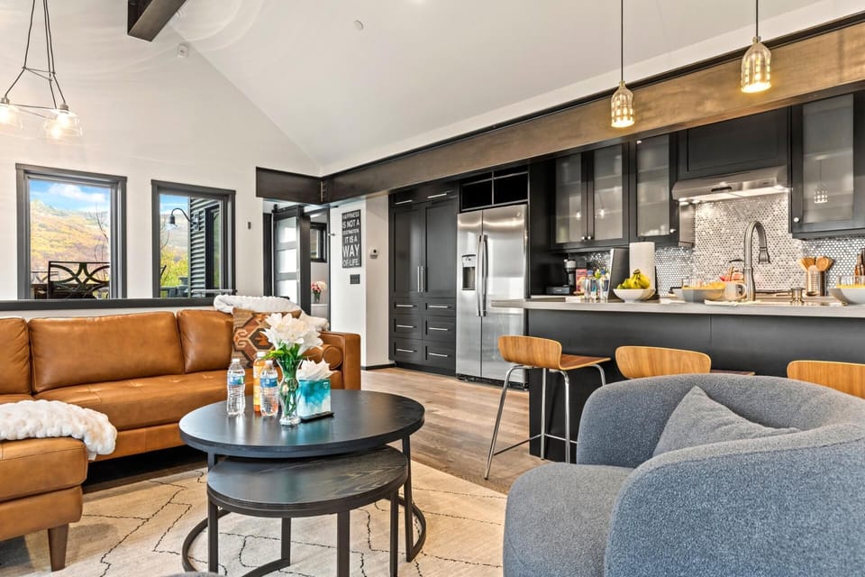 Living area opens directly into the kitchen, ideal for lounging while dinner’s in the works.