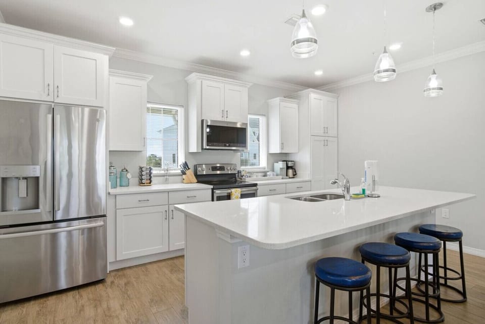 Everything you need to feel right at home while preparing your favorite meals.