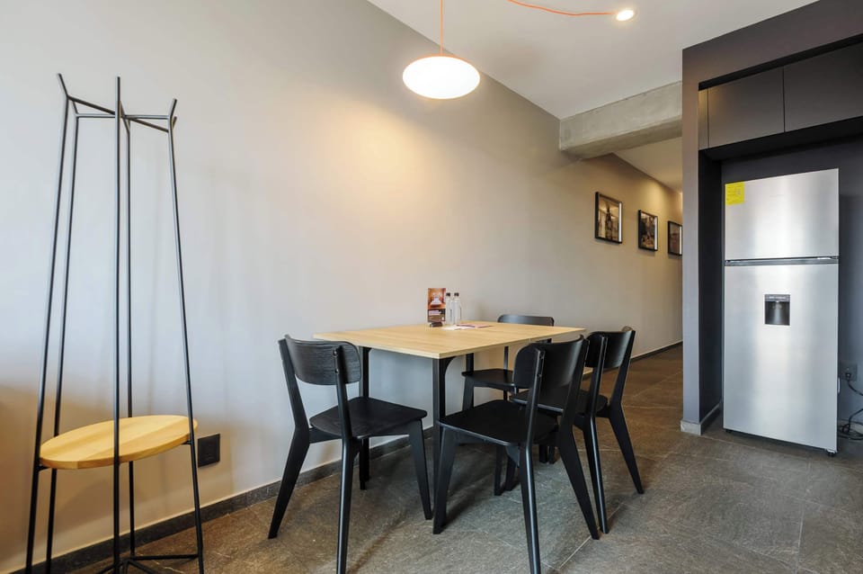 Comfortable and welcoming dining room