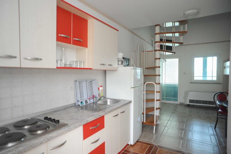 Apartment (Duplex One Bedroom Apartment with Sea) | Private kitchen | Fridge