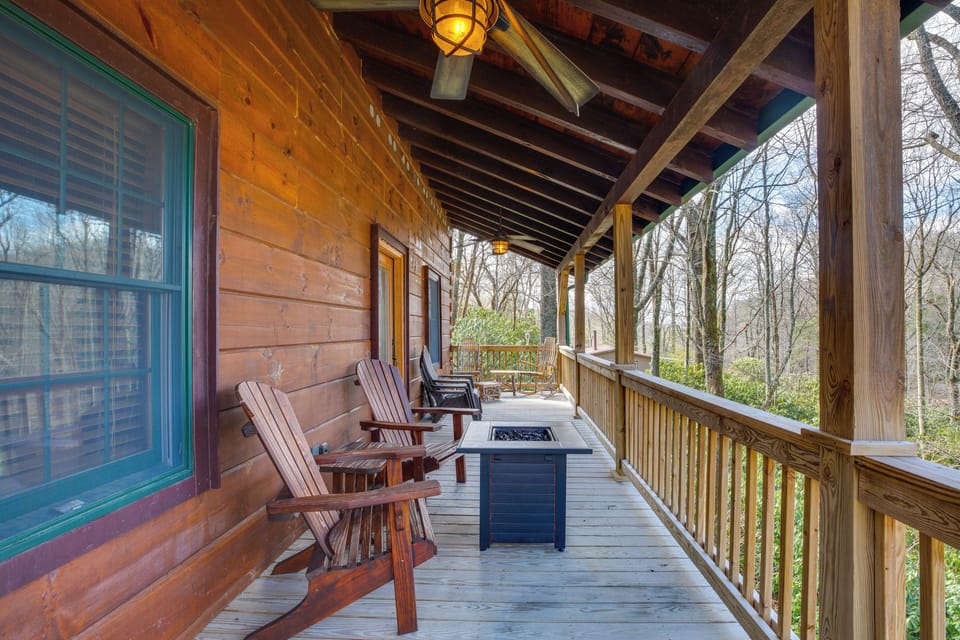 Multi-level Cabin w/ Front and Rear Decks | Gorgeous Wooded Surroundings