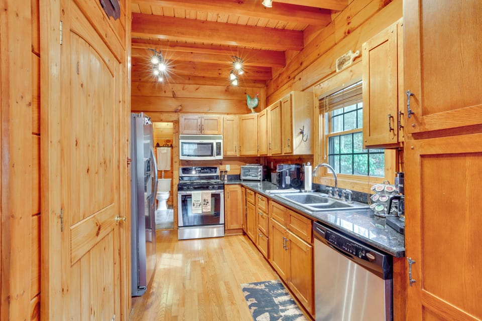 Kitchen | 1st Floor