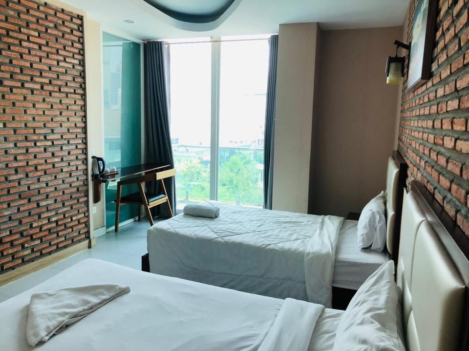 Standard Twin Room | Free WiFi, bed sheets