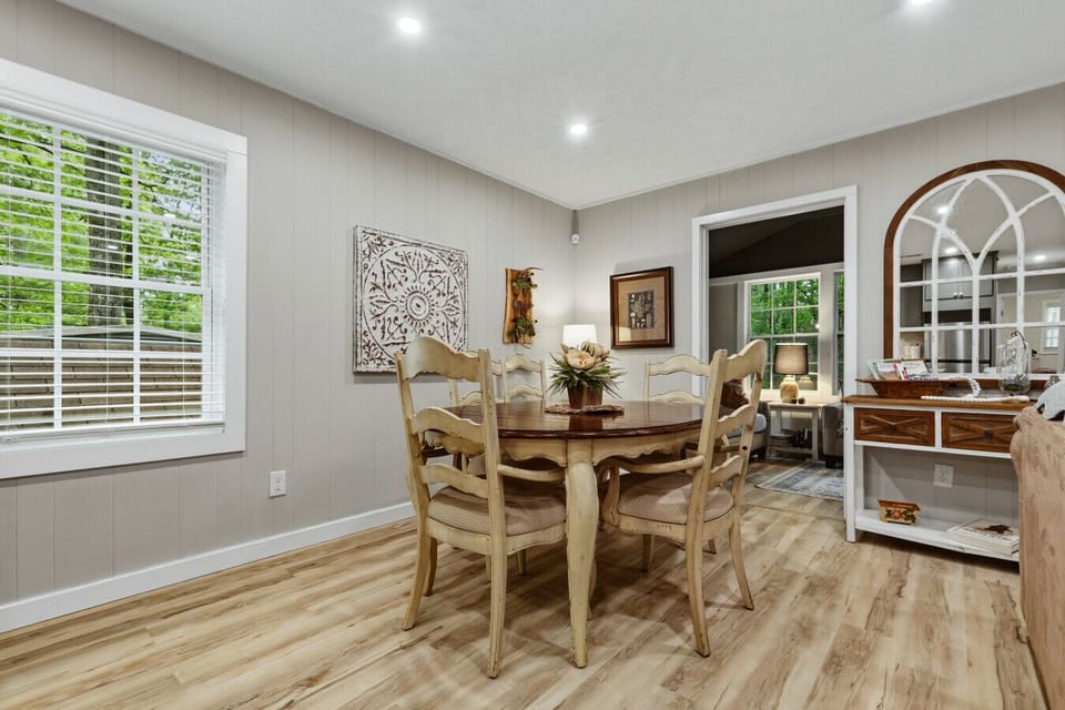 Dining Area | Wood Table | Living Room Access