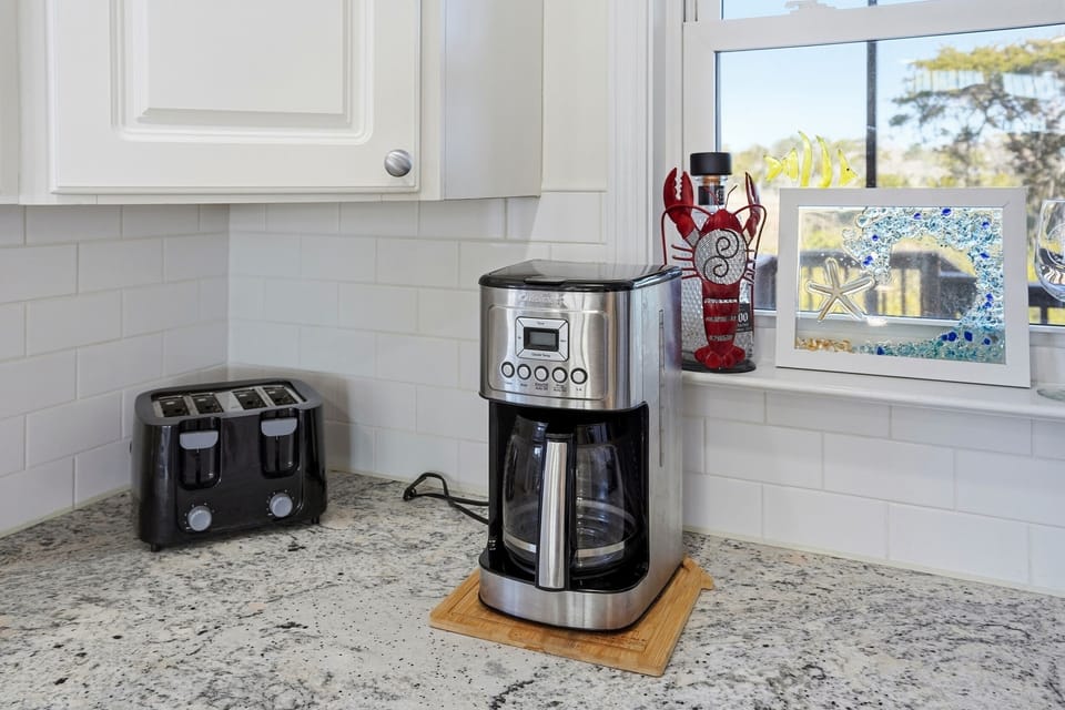 Coffe pot and Toaster