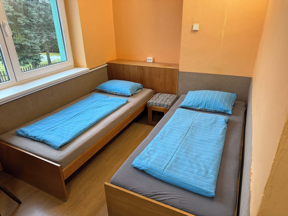 Basic Quadruple Room | Desk, laptop workspace, free WiFi