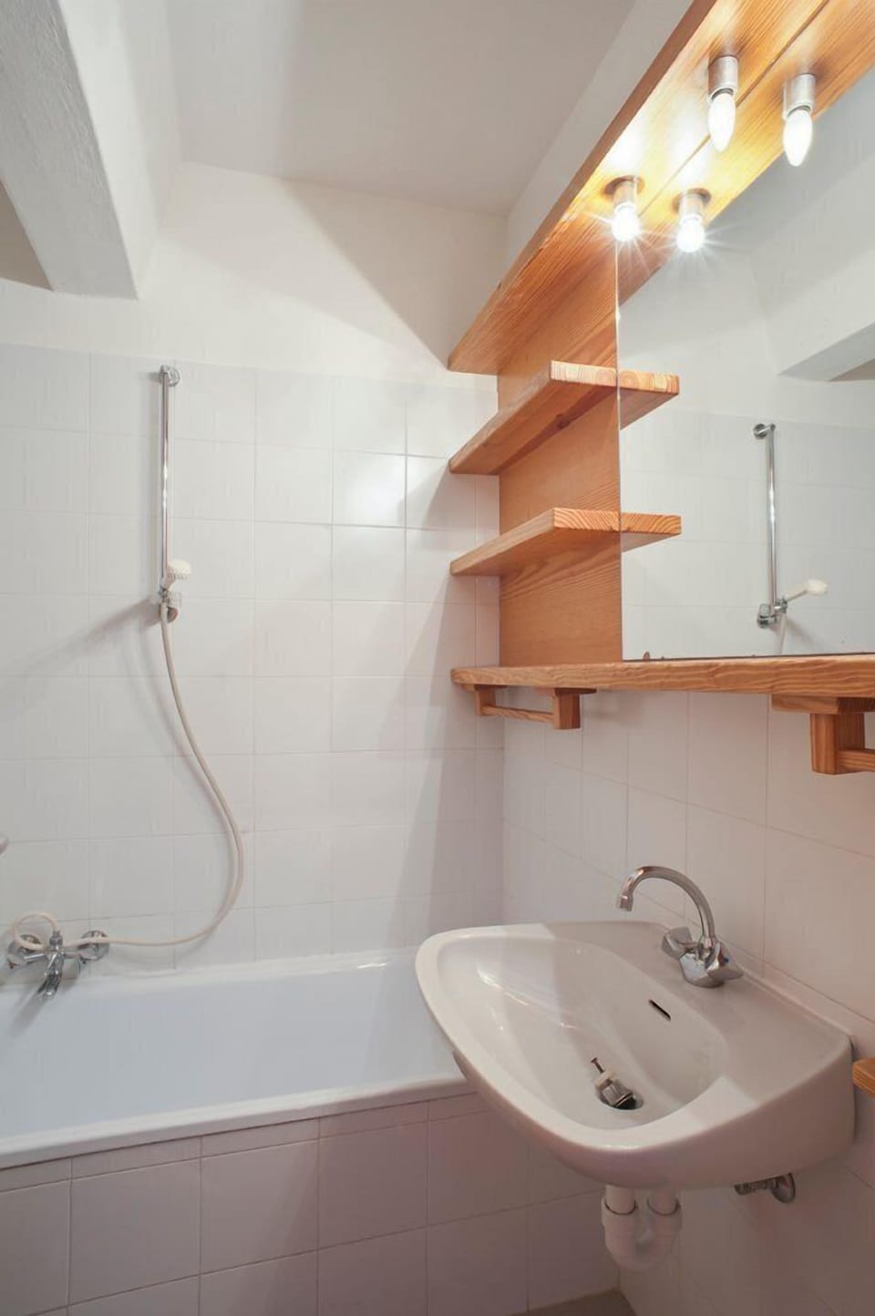 Apartment, 1 Bedroom (for 4 people) | Bathroom | Bidet
