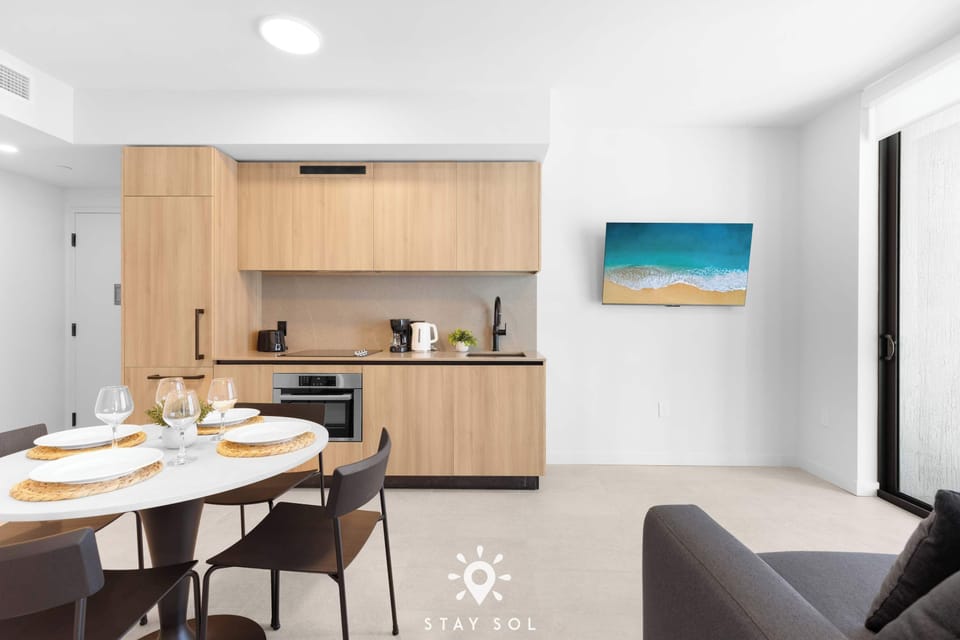 Living room - Kitchen and Dining - Open layout