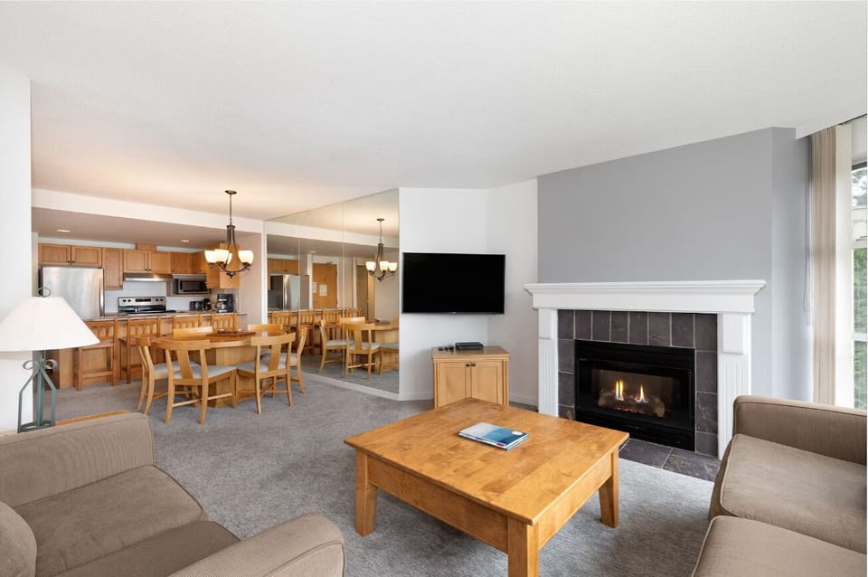 Relax together in the airy open-plan lounge and dining.