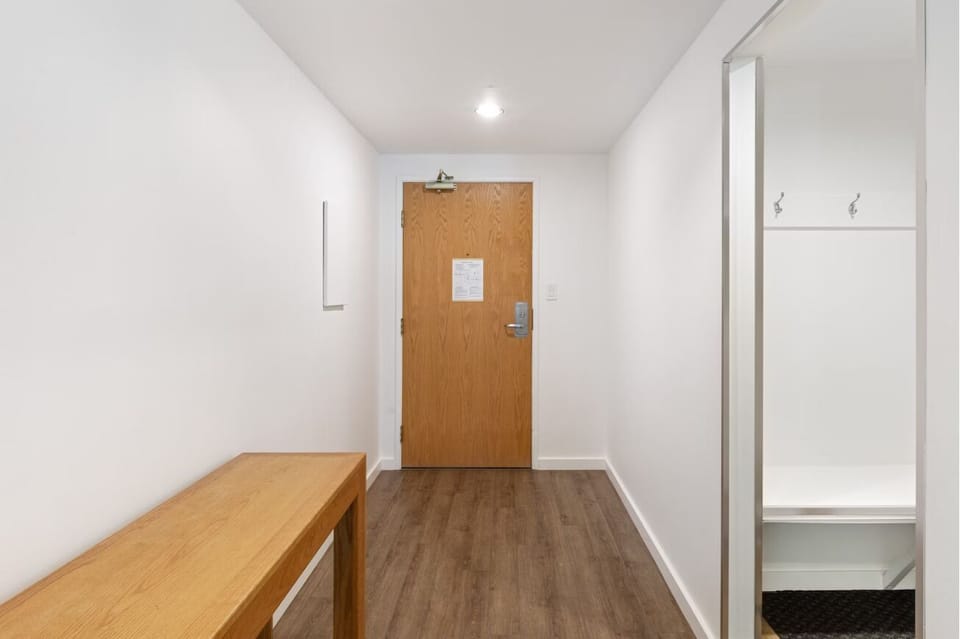 Arrive with ease in a clean entry and handy storage.