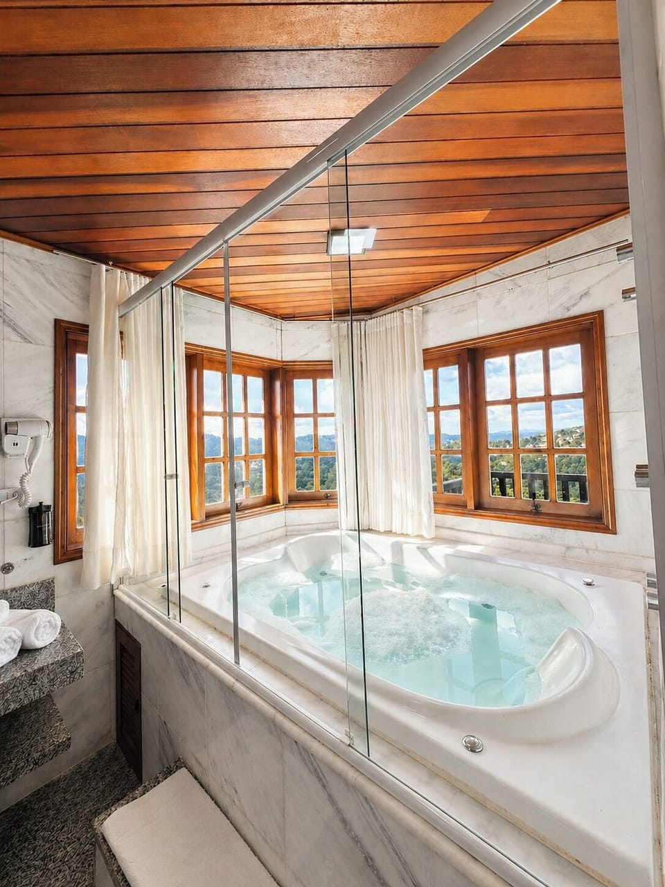 Premium Twin Room, Mountain View | Bathroom | Free toiletries, hair dryer, towels, soap
