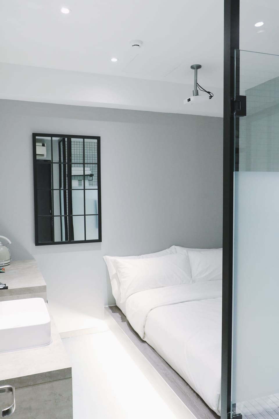 Standard Double Room | 1 bedroom, down comforters, desk, blackout drapes