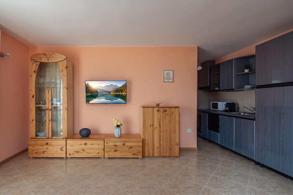 Kitchen and dining area