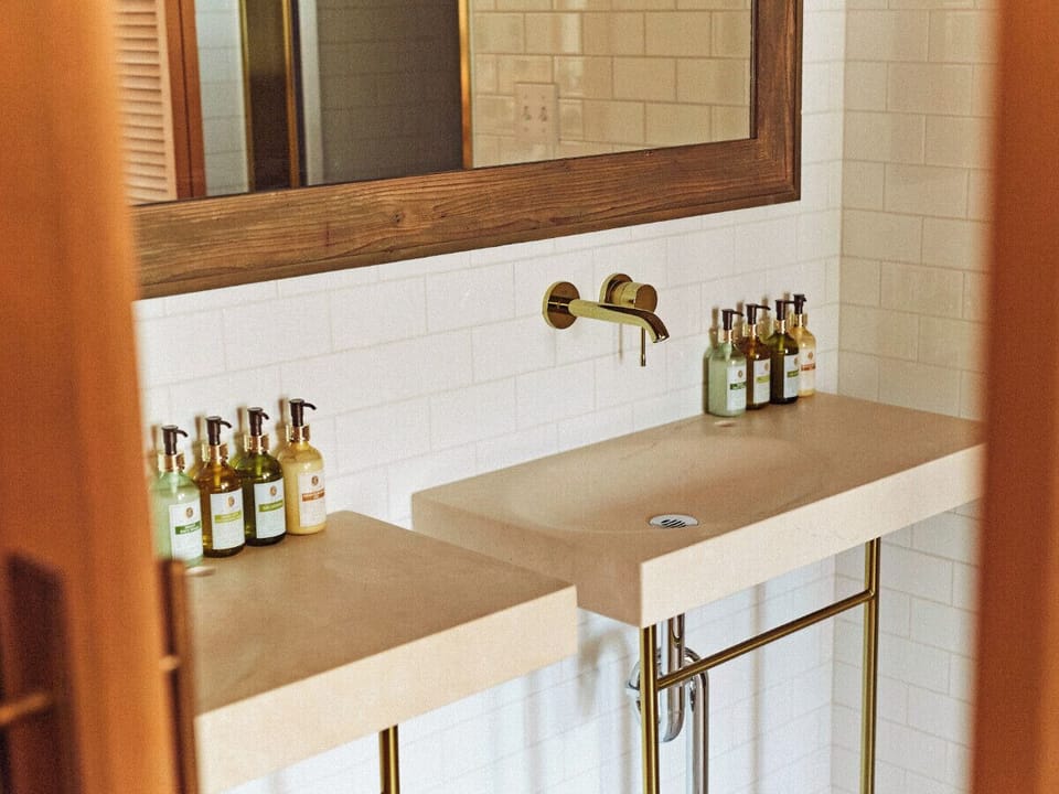 Luxury Penthouse | Bathroom | Slippers