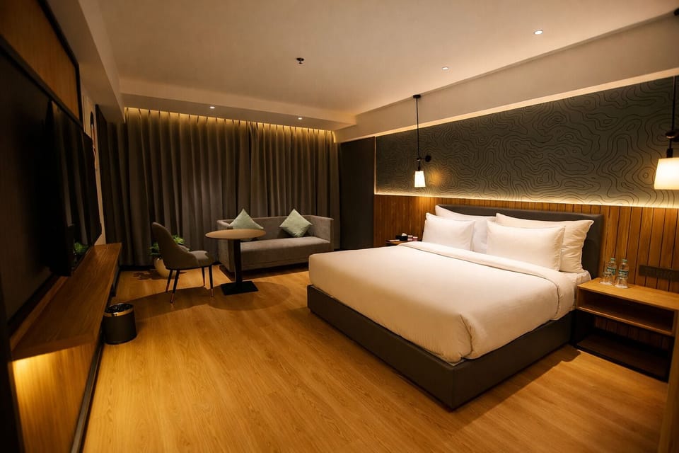 Classic Room, City View | Iron/ironing board