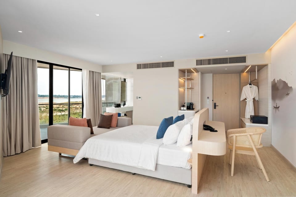 Premier Suite, River View | In-room safe, iron/ironing board, free WiFi