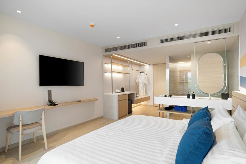 Deluxe Double Room, City View | In-room safe, iron/ironing board, free WiFi