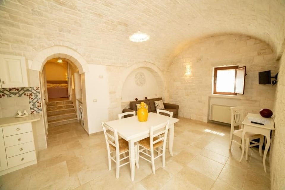 Luxury House, Patio, Courtyard View (Trullo Arancio) | Interior