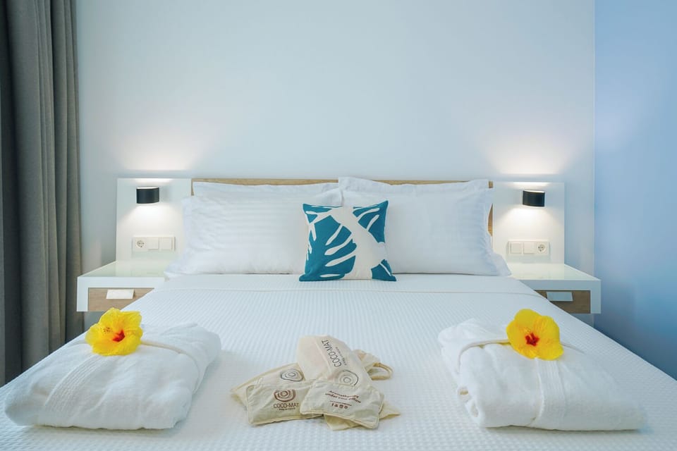 Family Apartment, Pool View | Egyptian cotton sheets, premium bedding, pillowtop beds, in-room safe