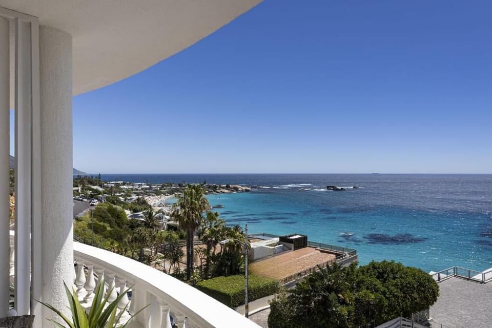 Luxury Apartment, Multiple Beds, Air conditioning, Ocean View | Property grounds