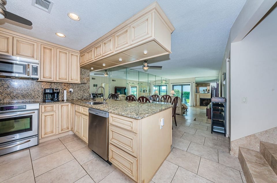 13-web-or-mls-Foyer